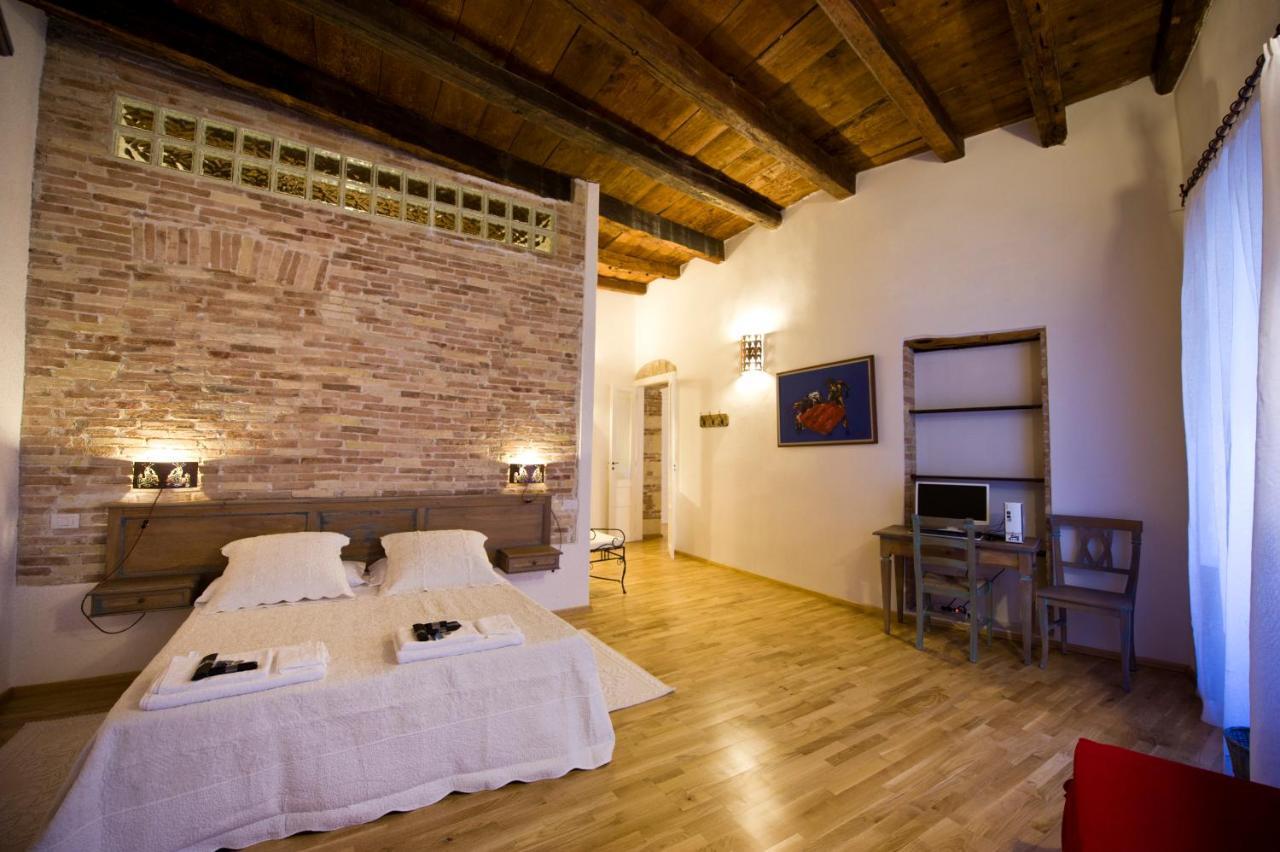 Castelletto Suites Cagliari Kamer foto